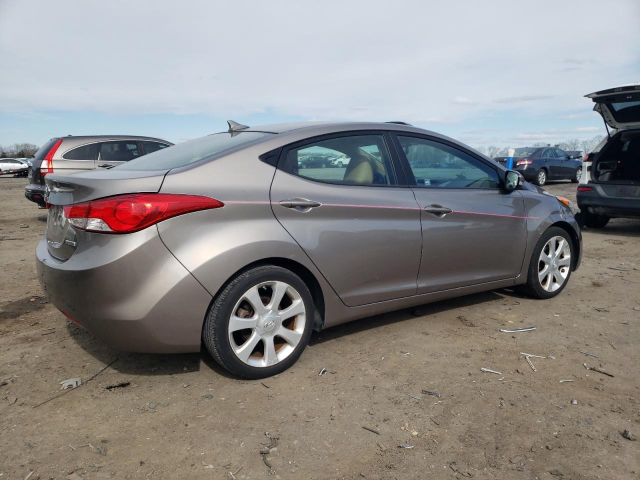 2013 HYUNDAI ELANTRA GL - Image 3