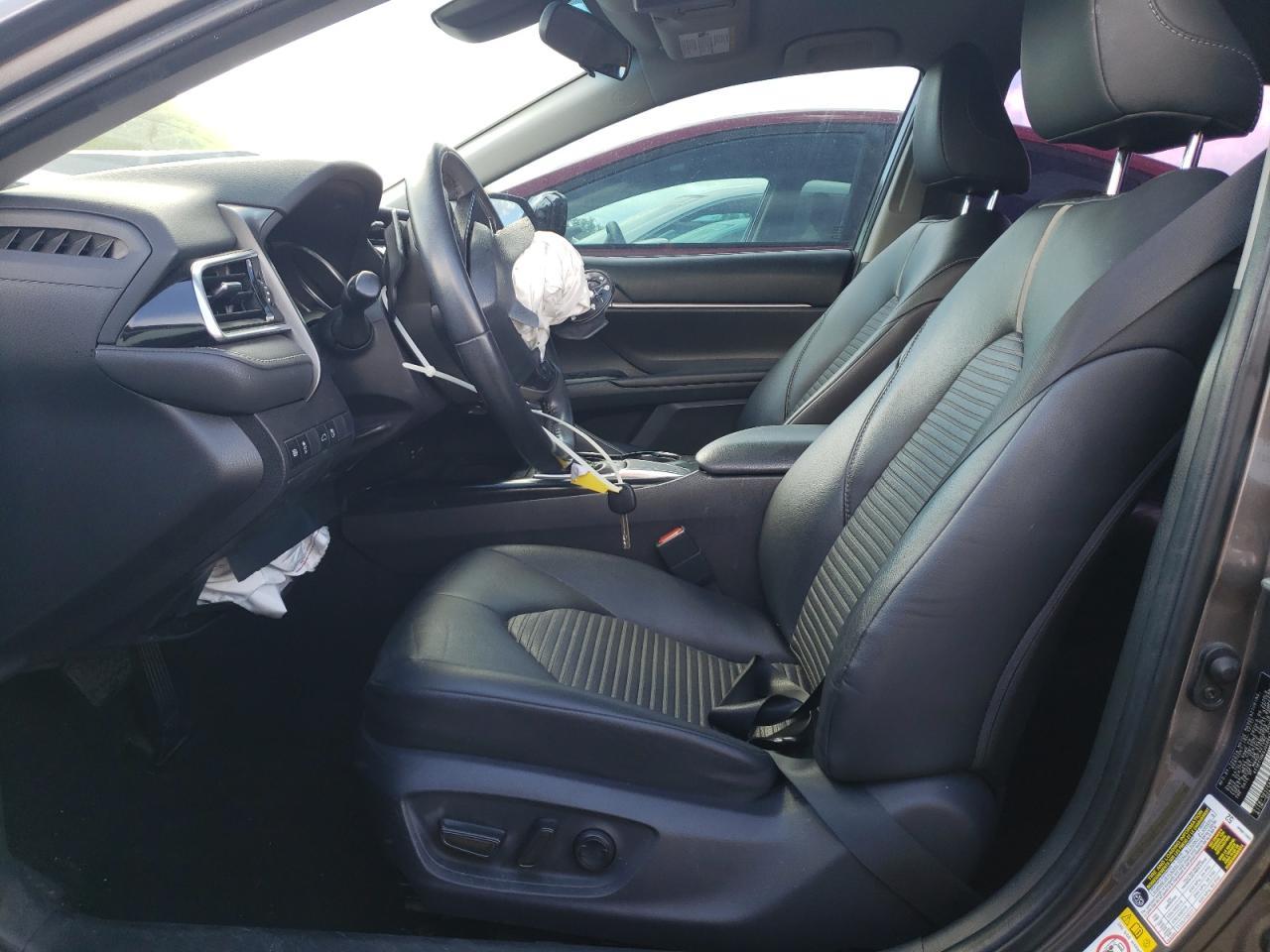 2018 TOYOTA CAMRY L - Фото 7