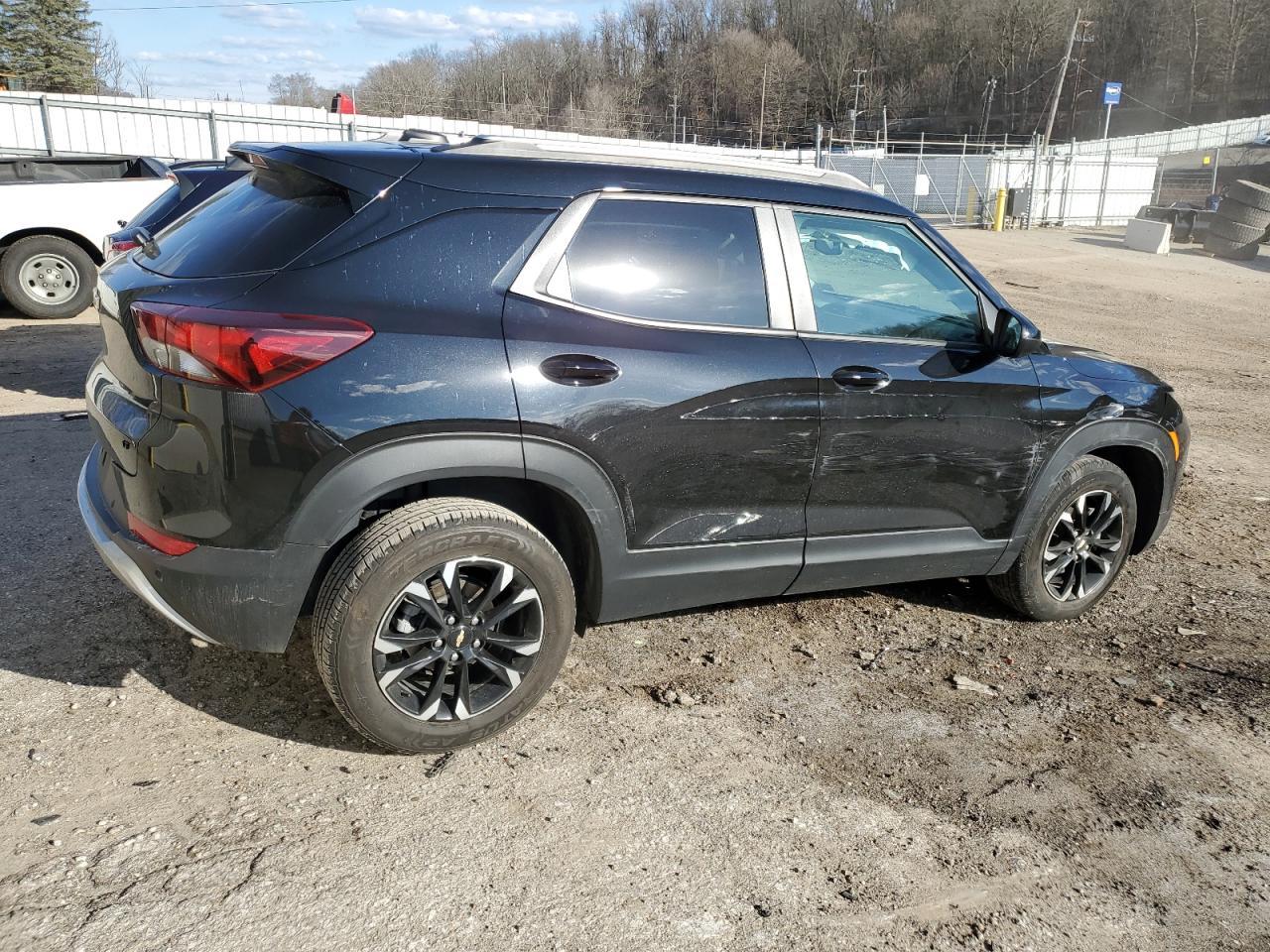 2021 CHEVROLET TRAILBLAZE - Image 3
