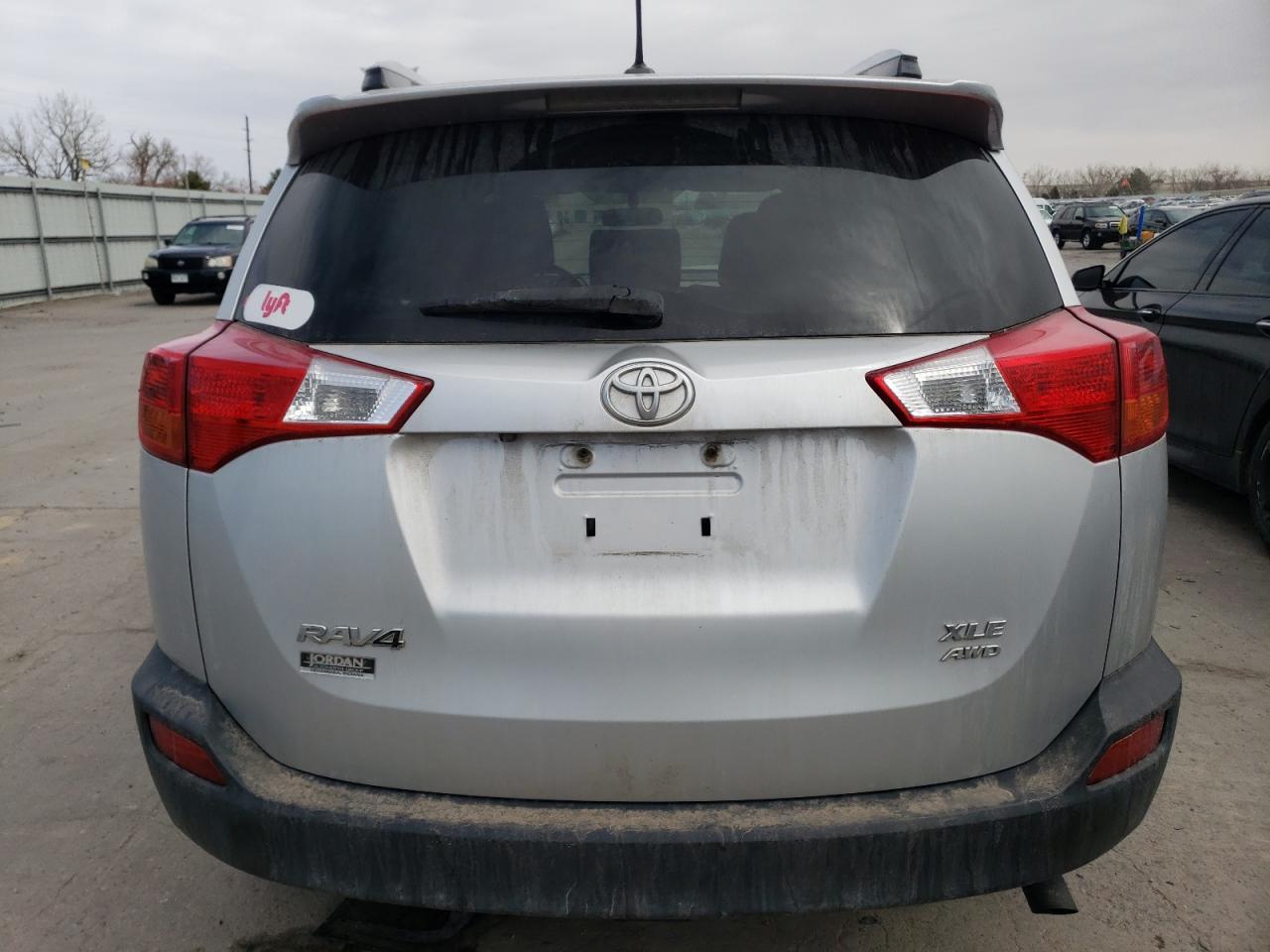 2015 TOYOTA RAV4 XLE - Фото 6