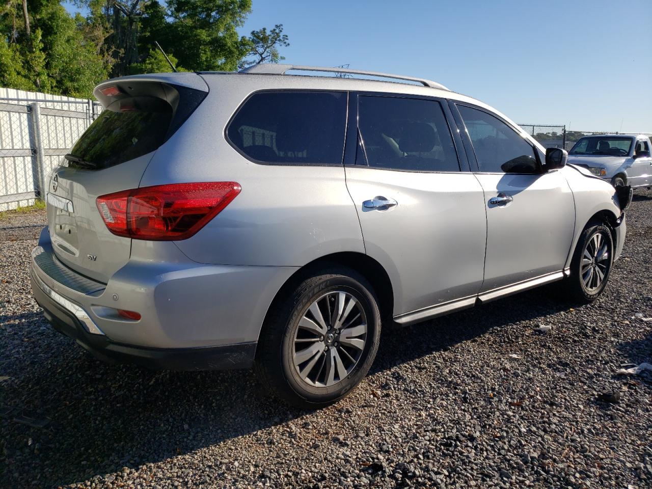 2017 NISSAN PATHFINDER - Image 3