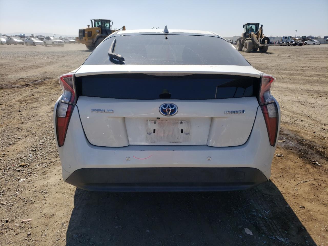 2016 TOYOTA PRIUS - Фото 6