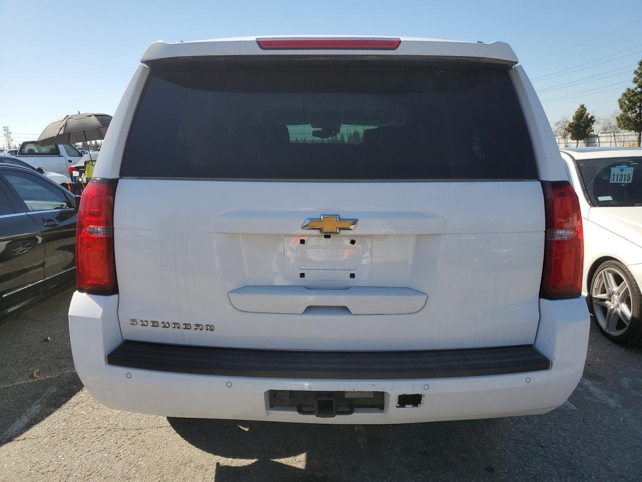 2016 CHEVROLET SUBURBAN K - Фото 6