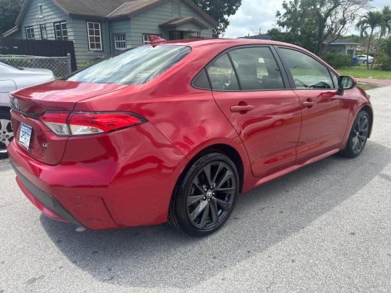 2020 TOYOTA COROLLA LE - Фото 4