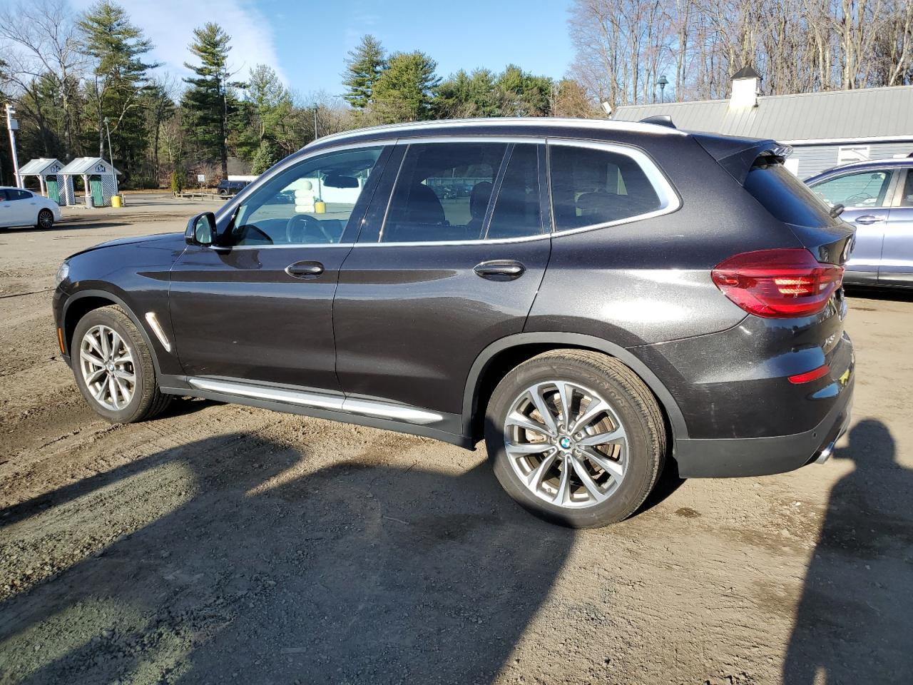 2019 BMW X3 XDRIVE3 - Image 2