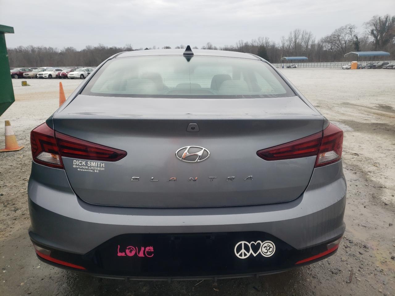2019 HYUNDAI ELANTRA SE - Фото 6