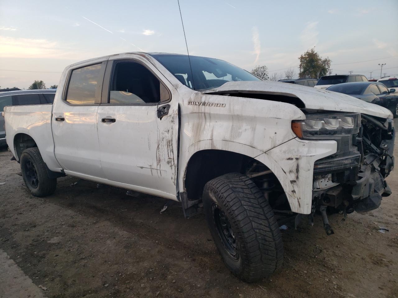 2019 CHEVROLET SILVERADO - Image 4