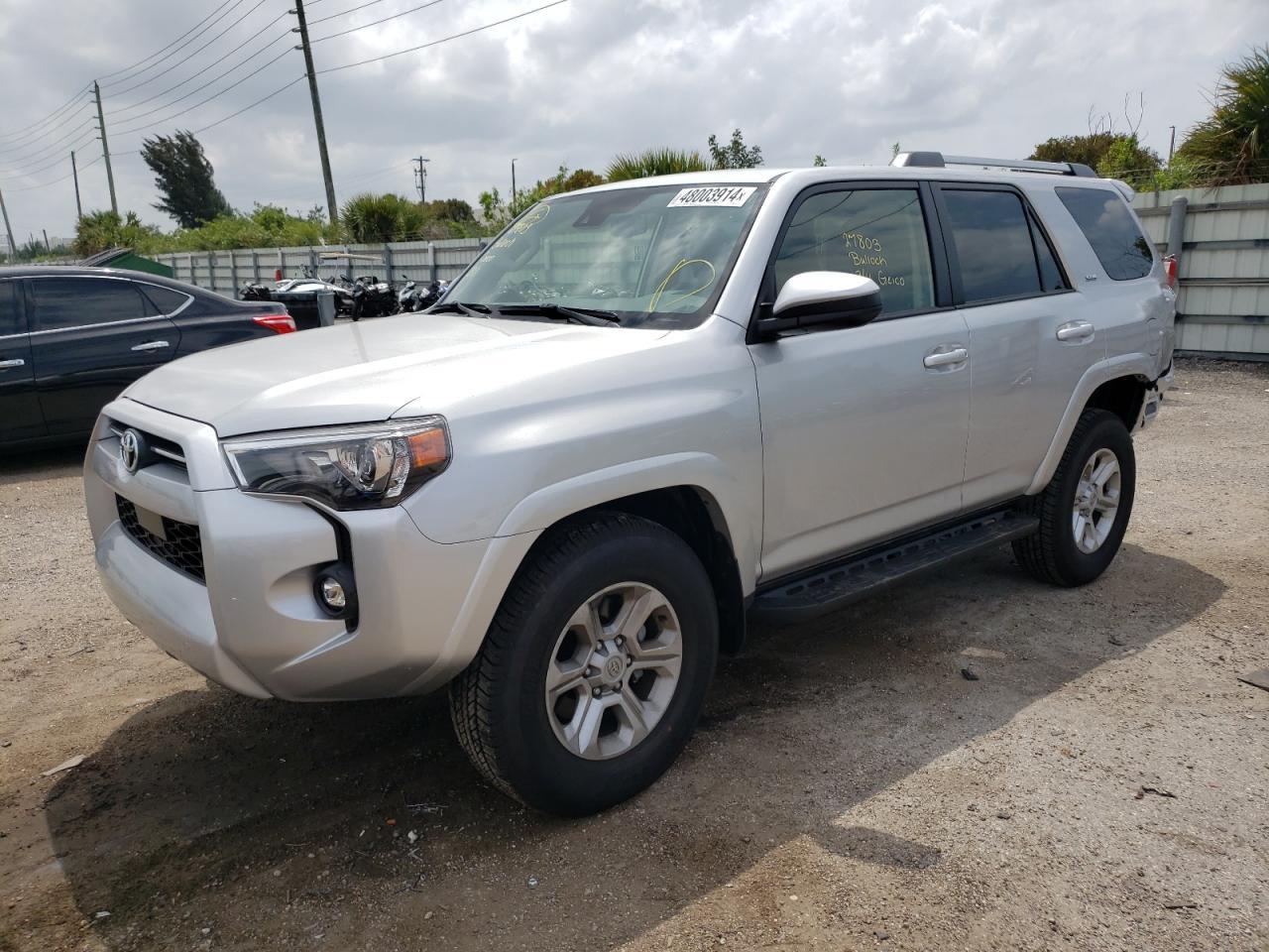 2024 TOYOTA 4RUNNER SR