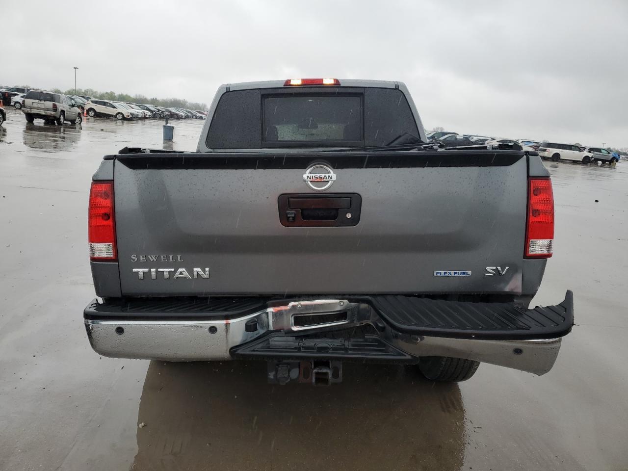 2015 NISSAN TITAN S - Фото 6