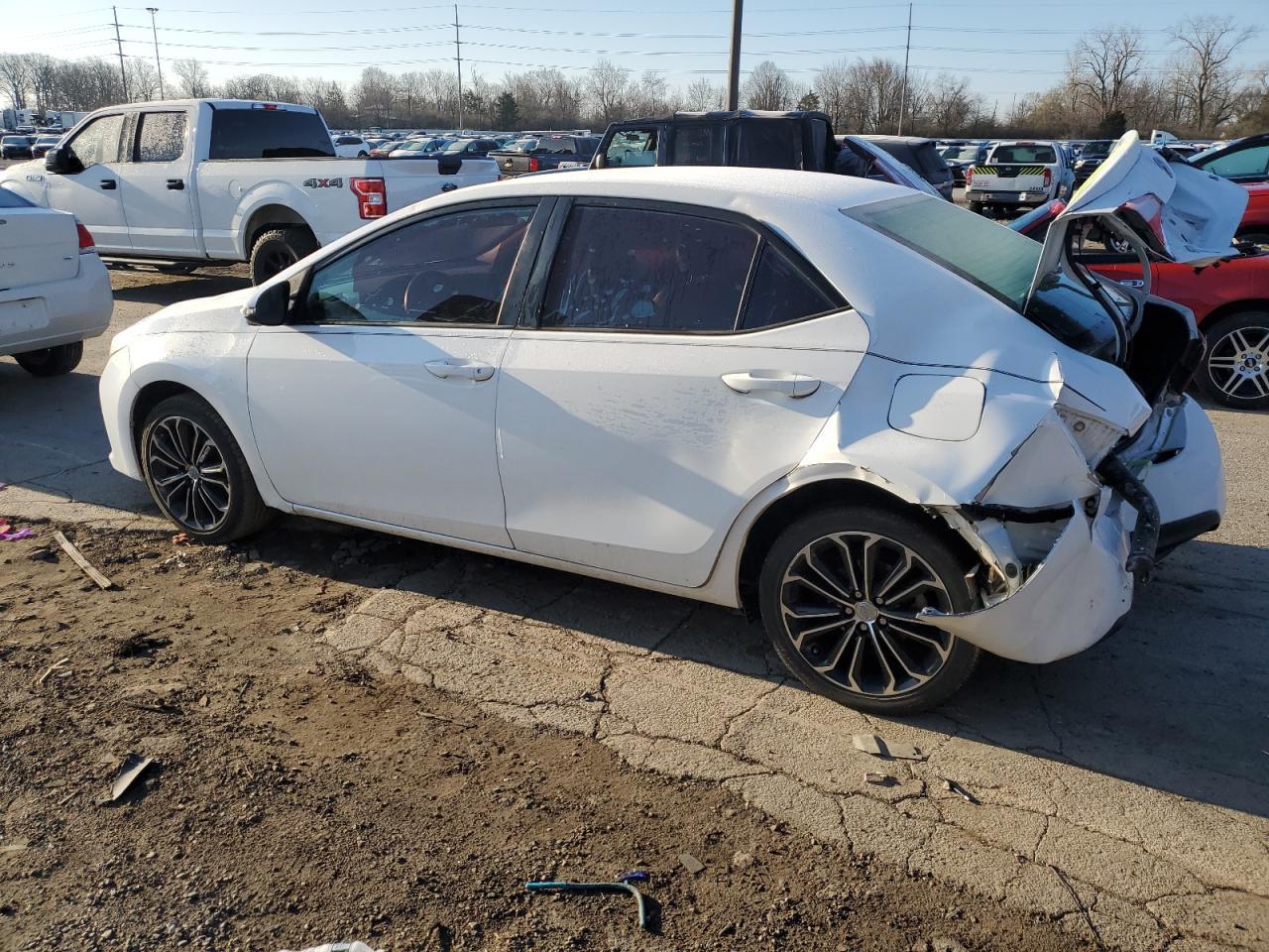 2015 TOYOTA COROLLA L - Image 2