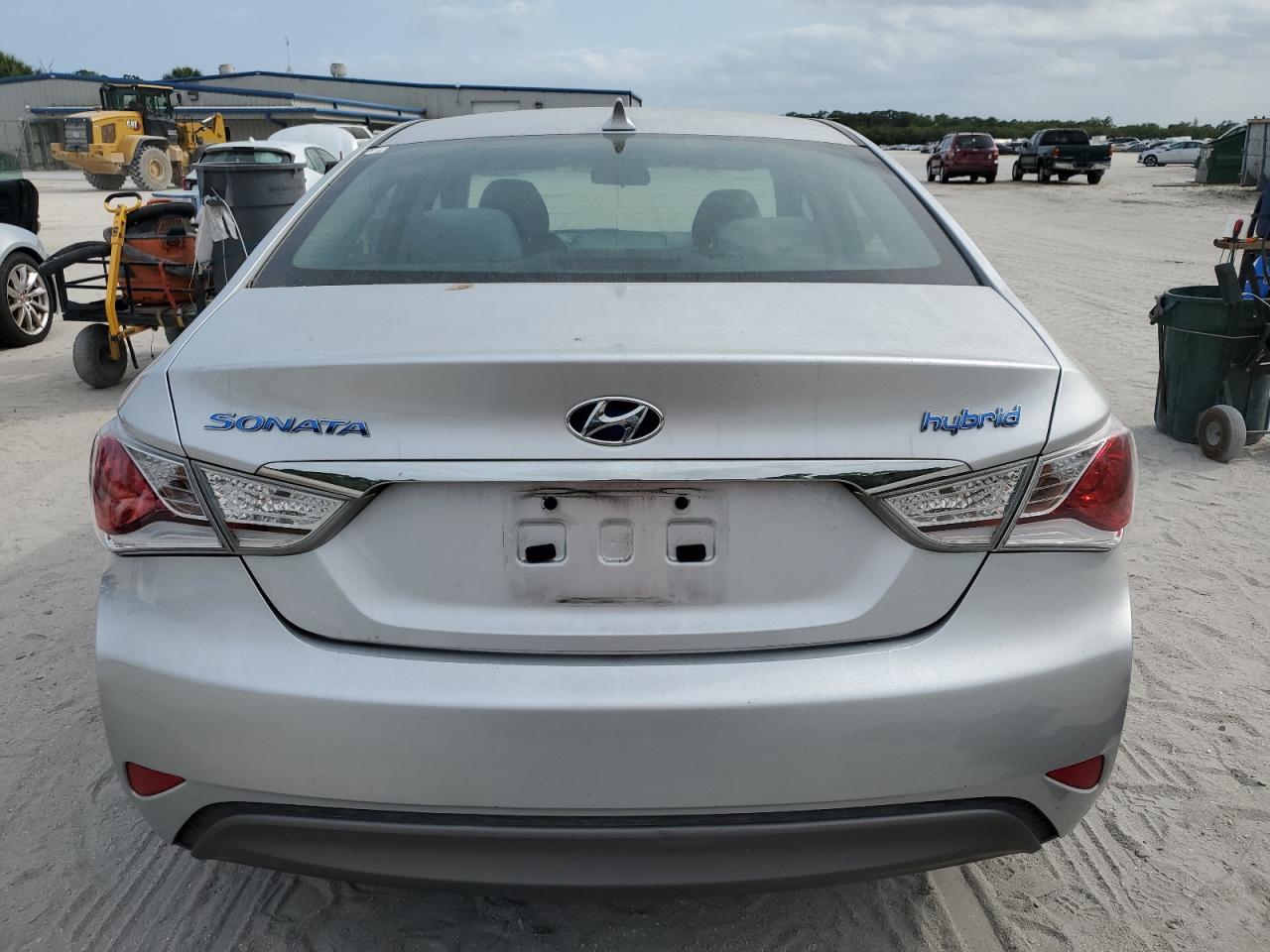 2011 HYUNDAI SONATA HYB - Image 6