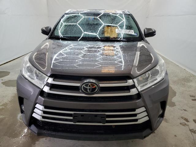 2019 Toyota Highlander Se - Фото 5