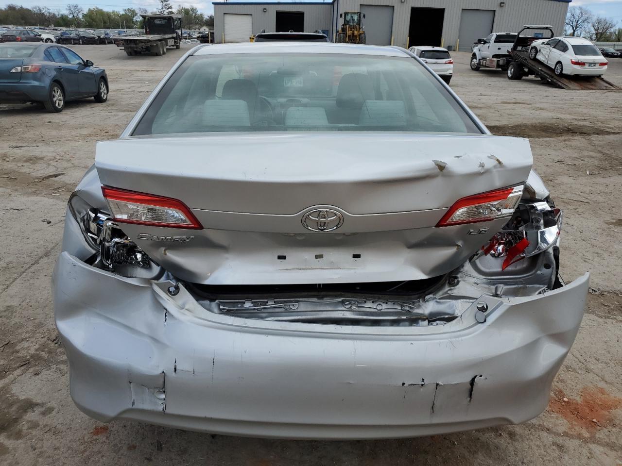 2014 TOYOTA CAMRY L - Фото 6