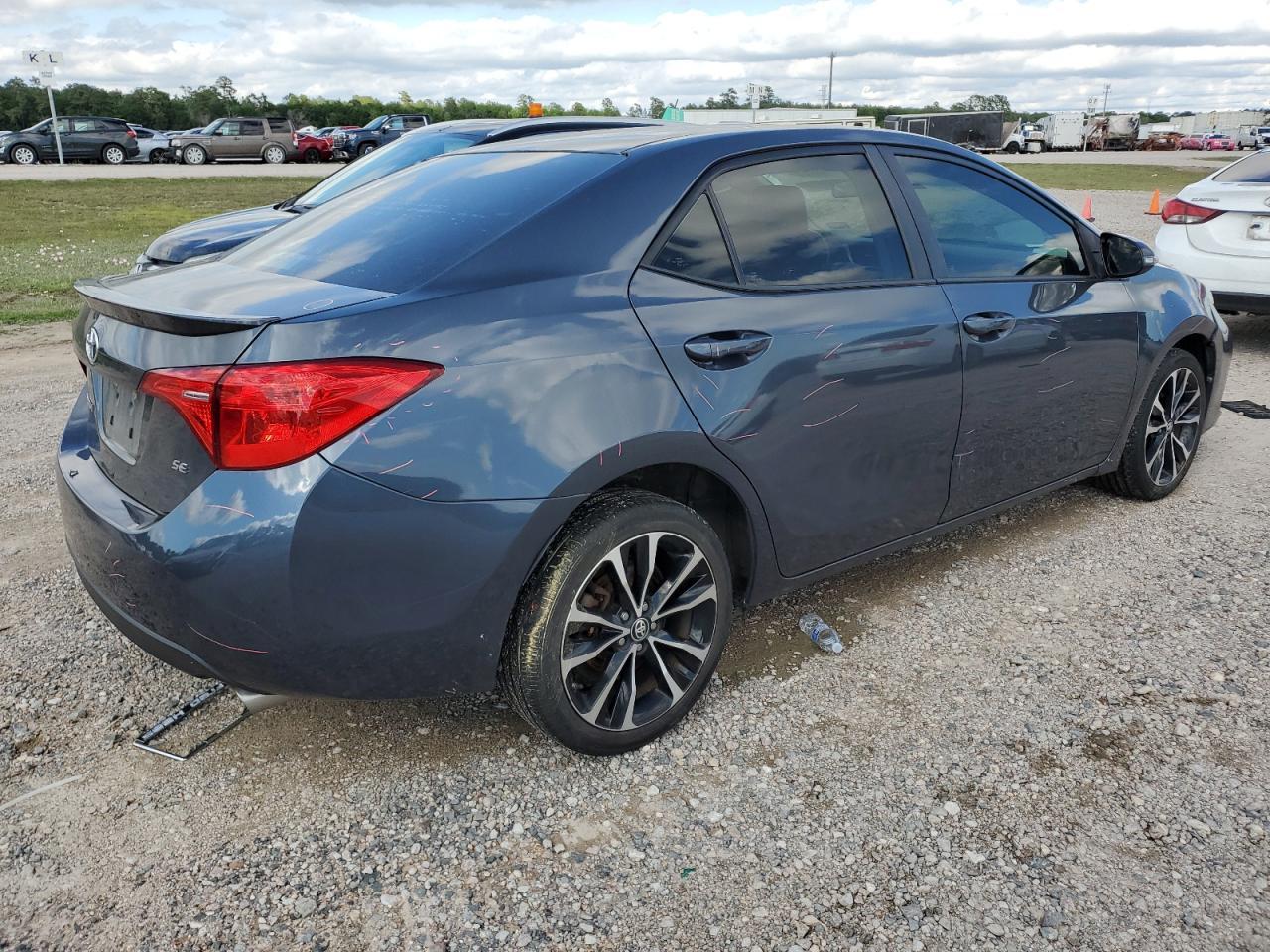 2018 TOYOTA COROLLA L - Фото 3