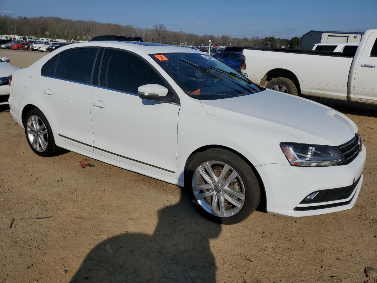 2017 VOLKSWAGEN JETTA SEL - Фото 4