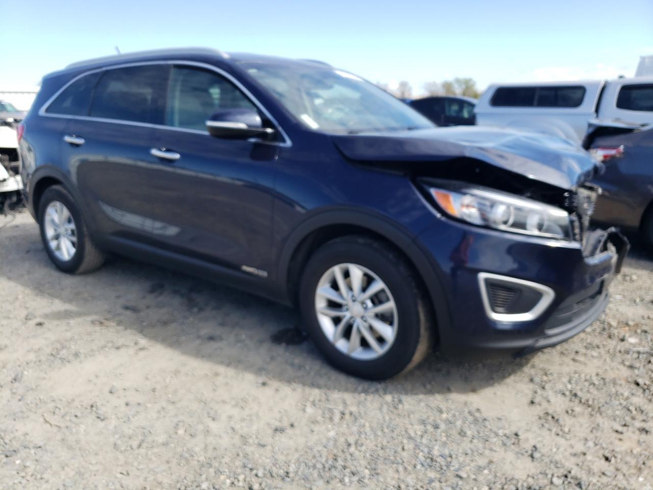 2017 KIA SORENTO LX - Фото 4