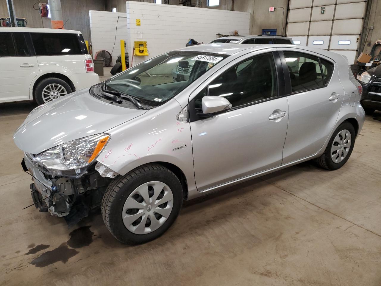 2014 TOYOTA PRIUS C car image