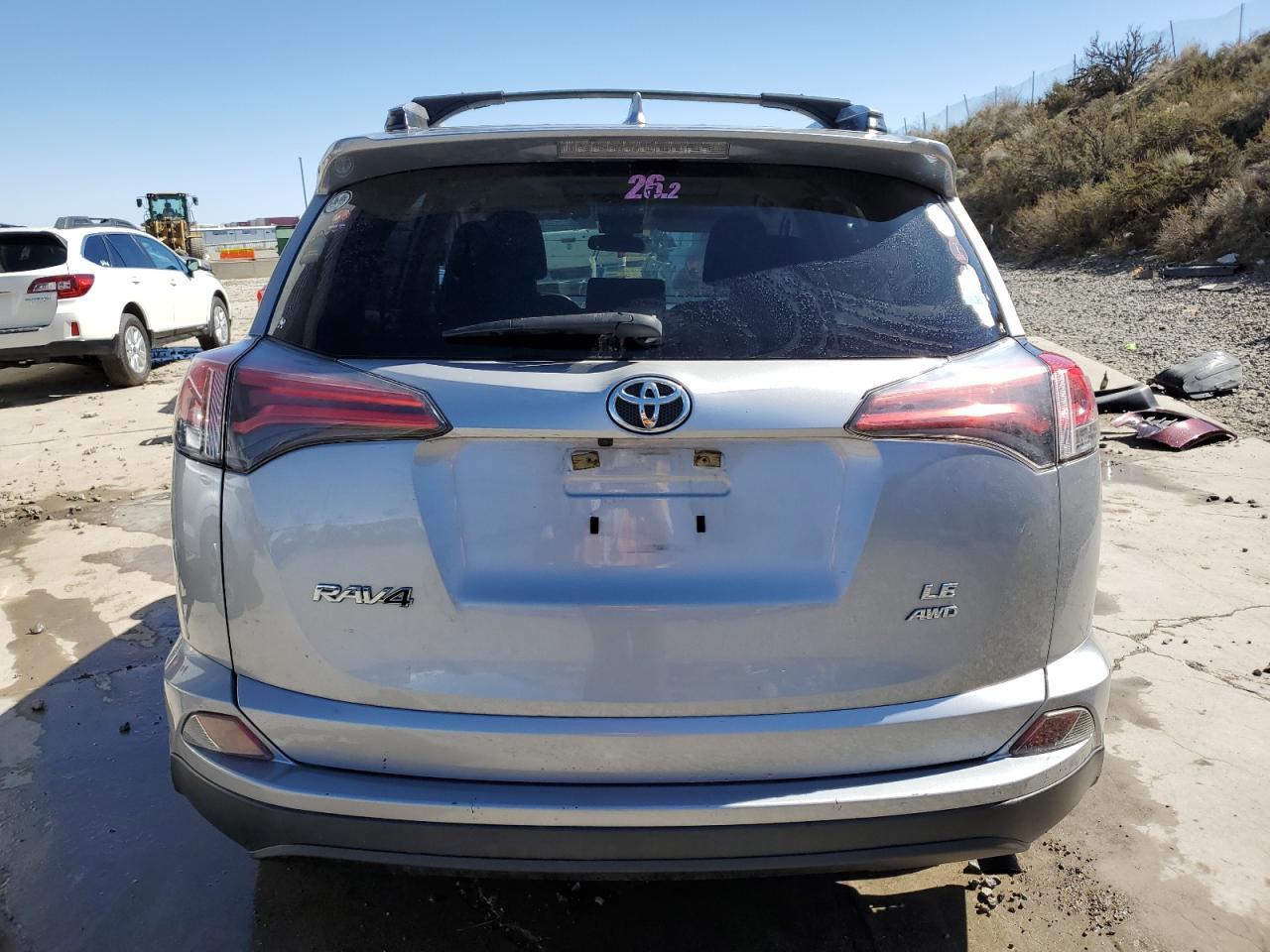 2018 TOYOTA RAV4 LE - Image 6