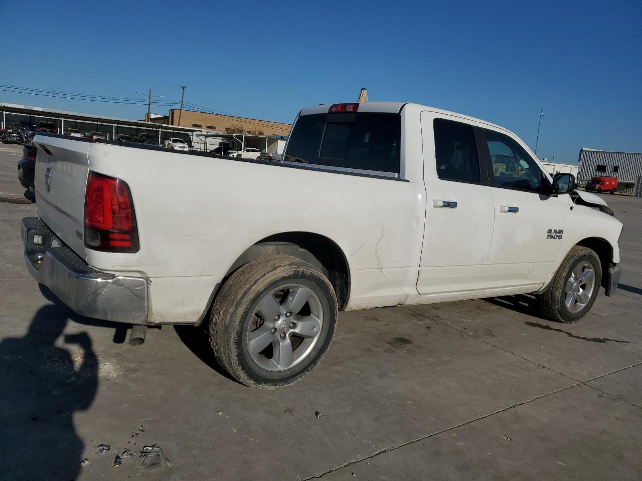 2017 RAM 1500 SLT - Image 3