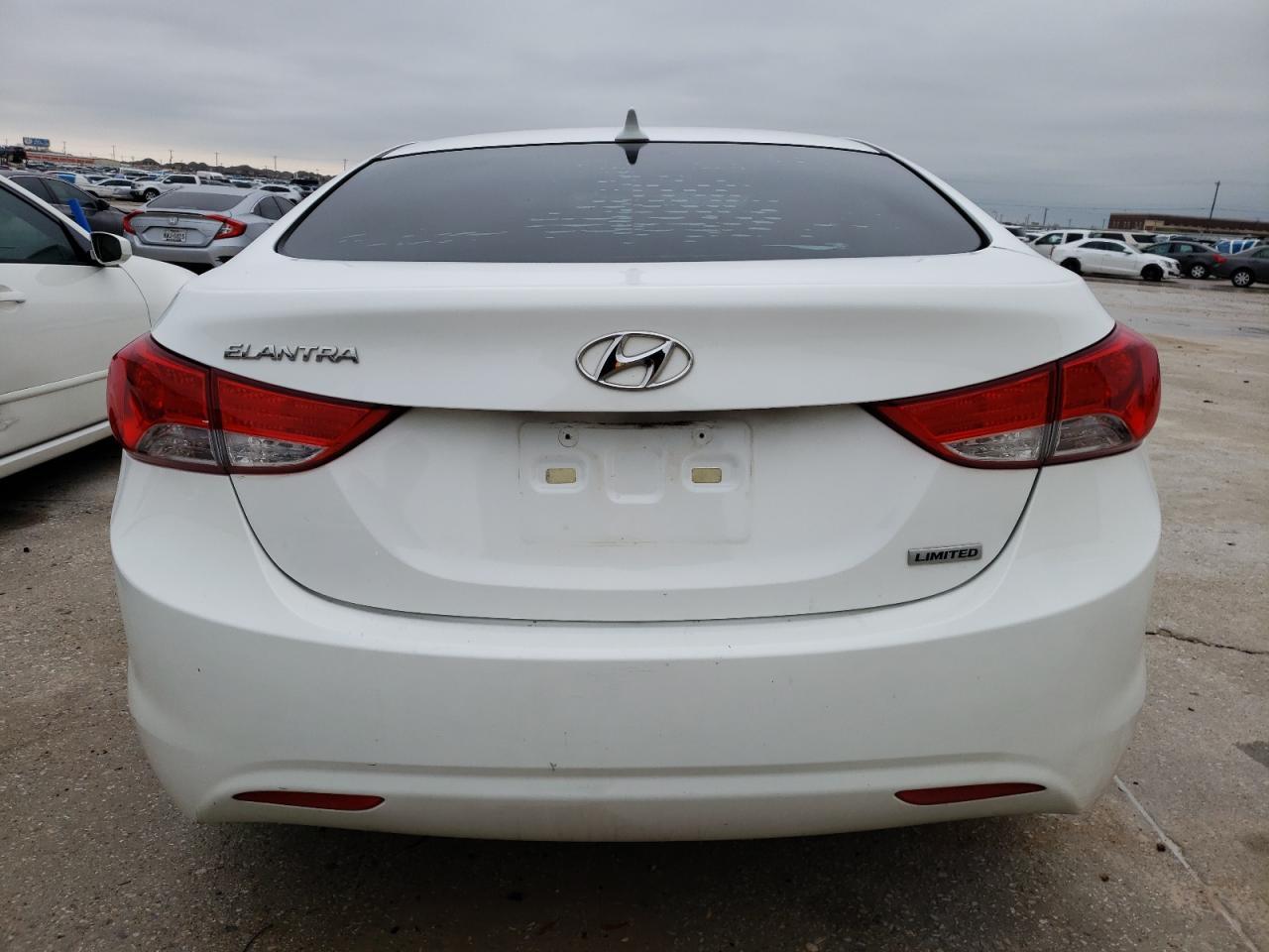 2013 HYUNDAI ELANTRA GL - Image 6