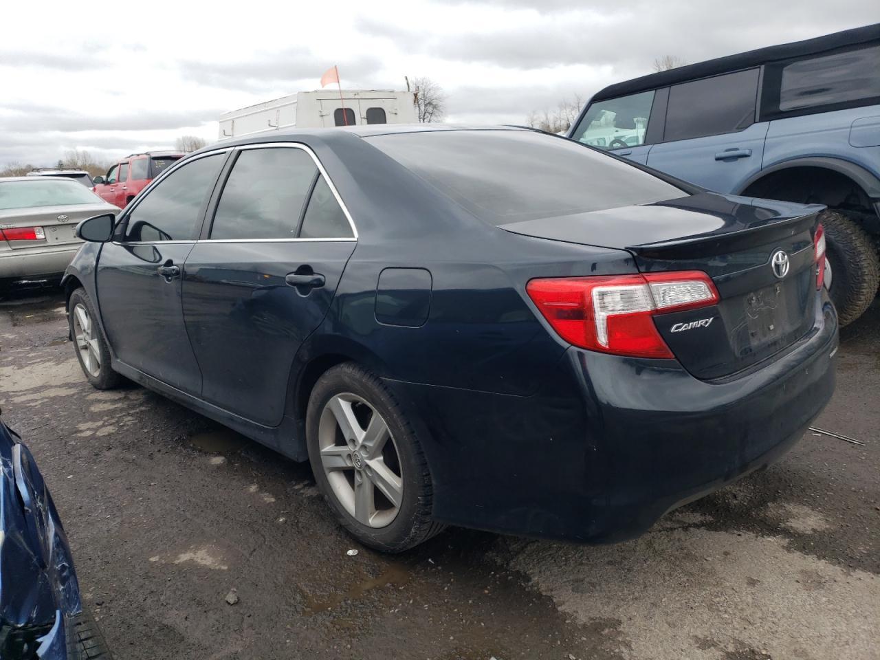 2012 TOYOTA CAMRY BASE - Фото 2