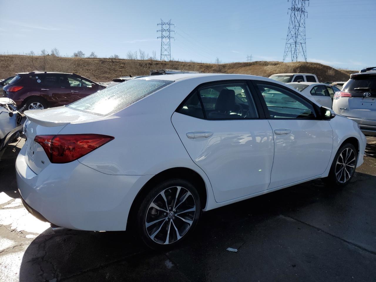 2018 TOYOTA COROLLA L - Image 3