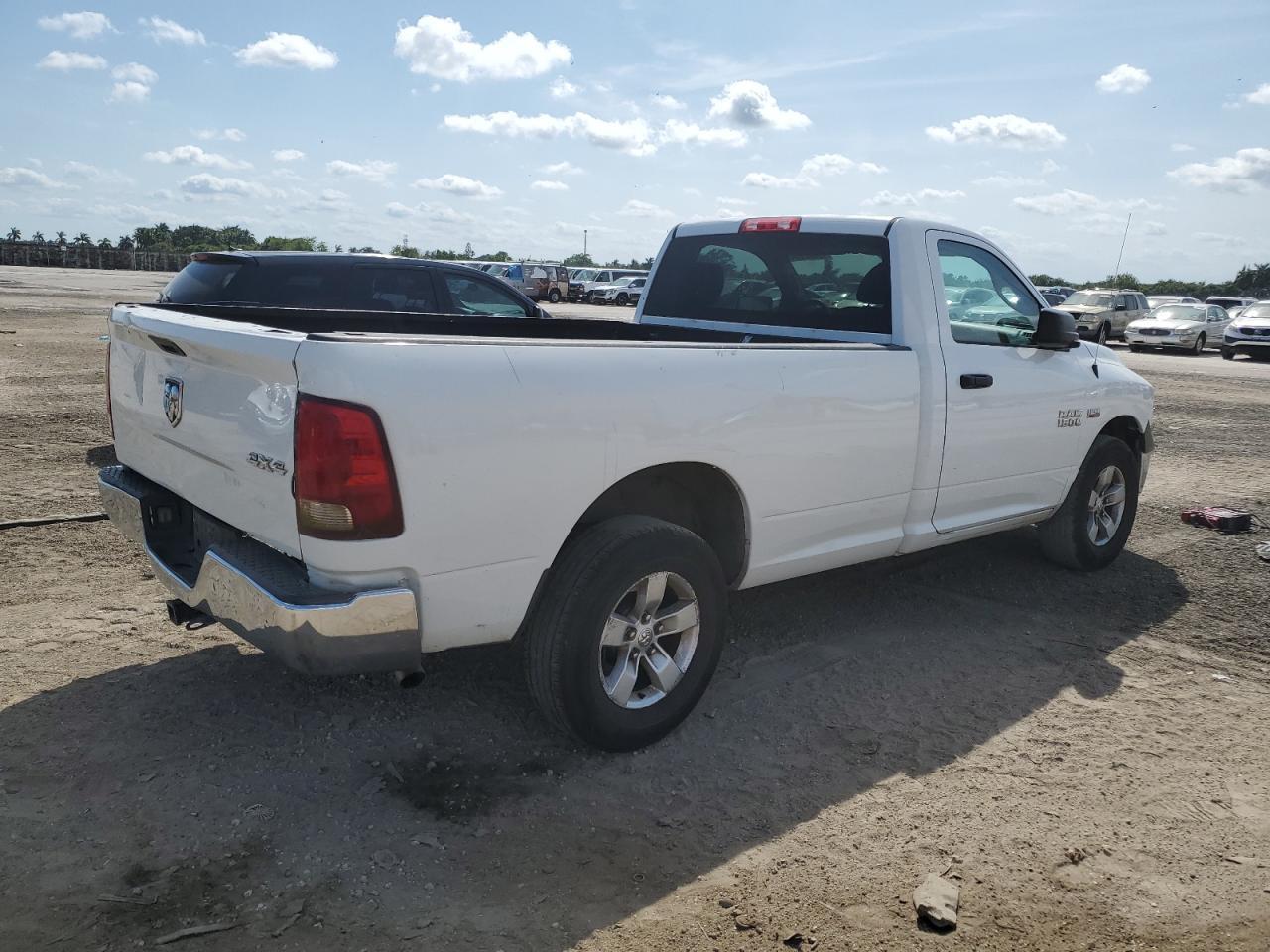 2015 RAM 1500 ST - Image 3