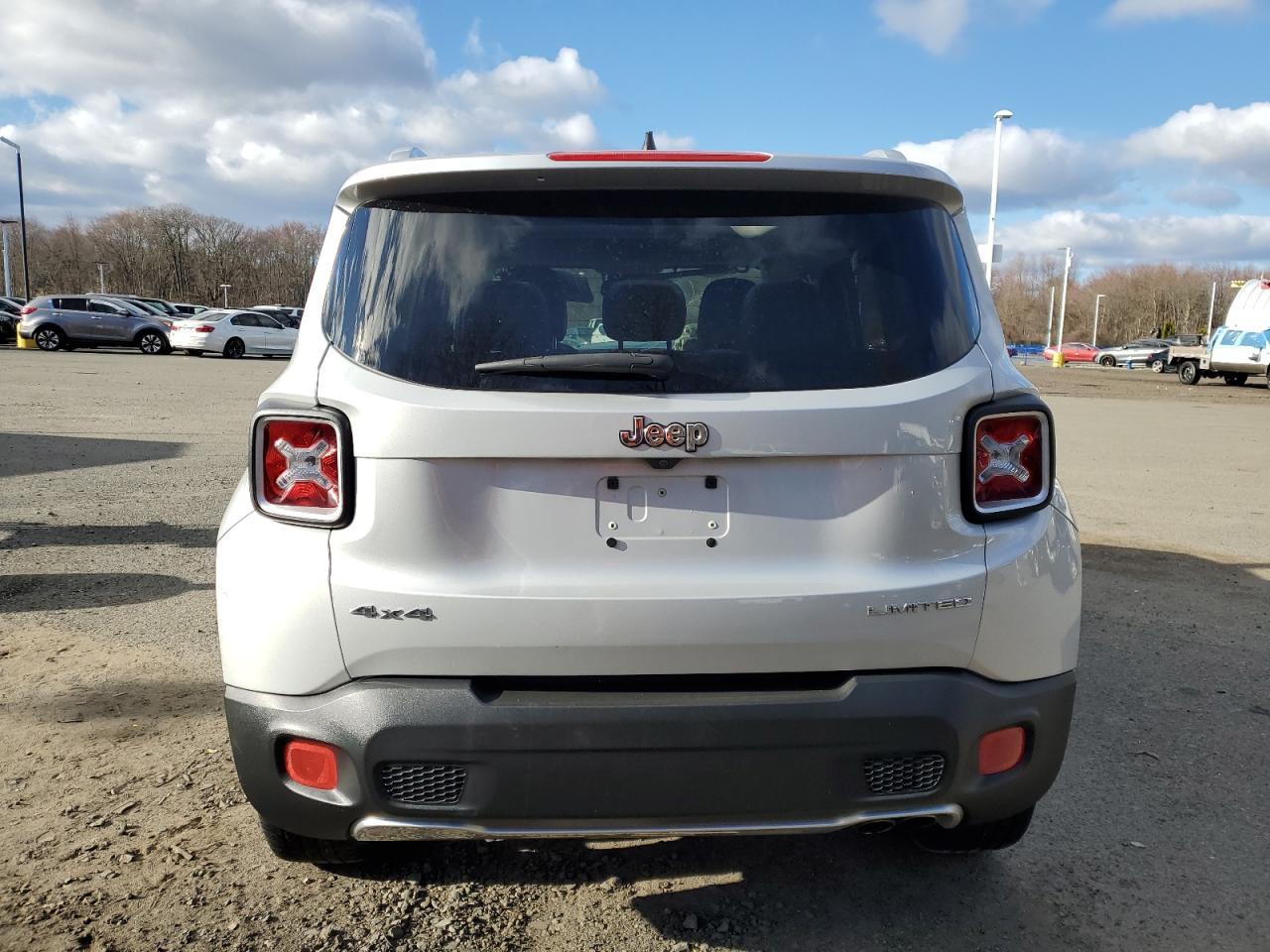 2016 JEEP RENEGADE L - Фото 6
