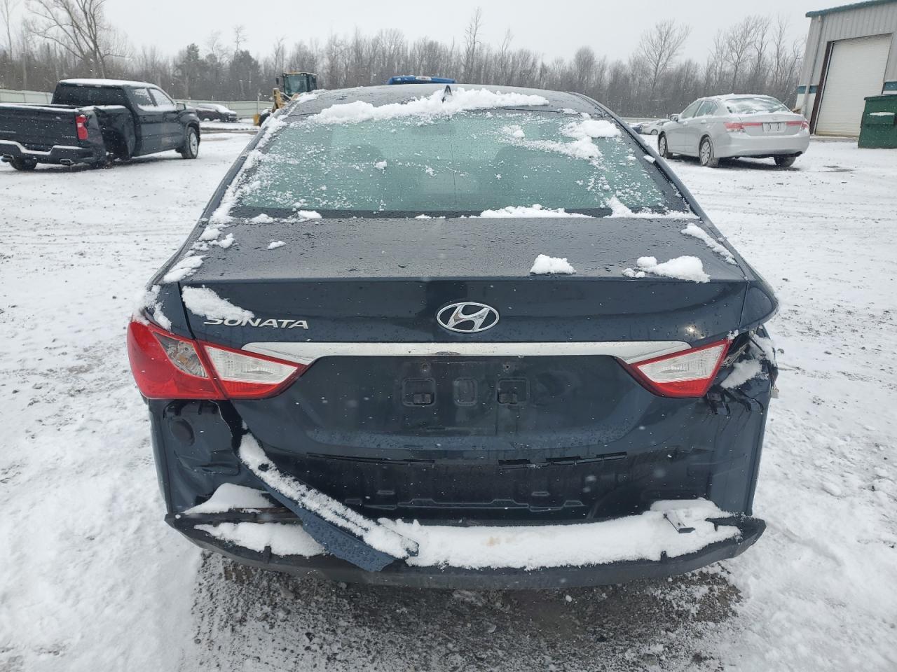 2011 HYUNDAI SONATA GLS - Image 6