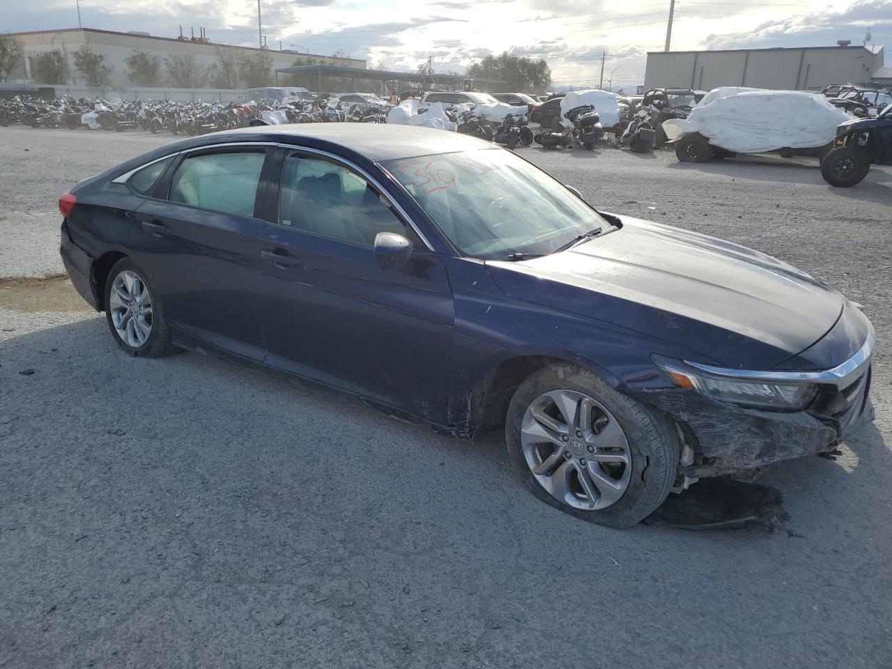 2018 HONDA ACCORD LX - Image 4