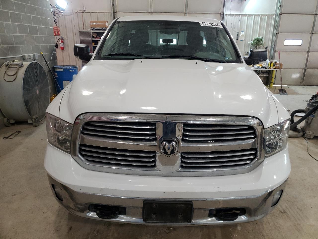 2015 RAM 1500 SLT - Фото 5