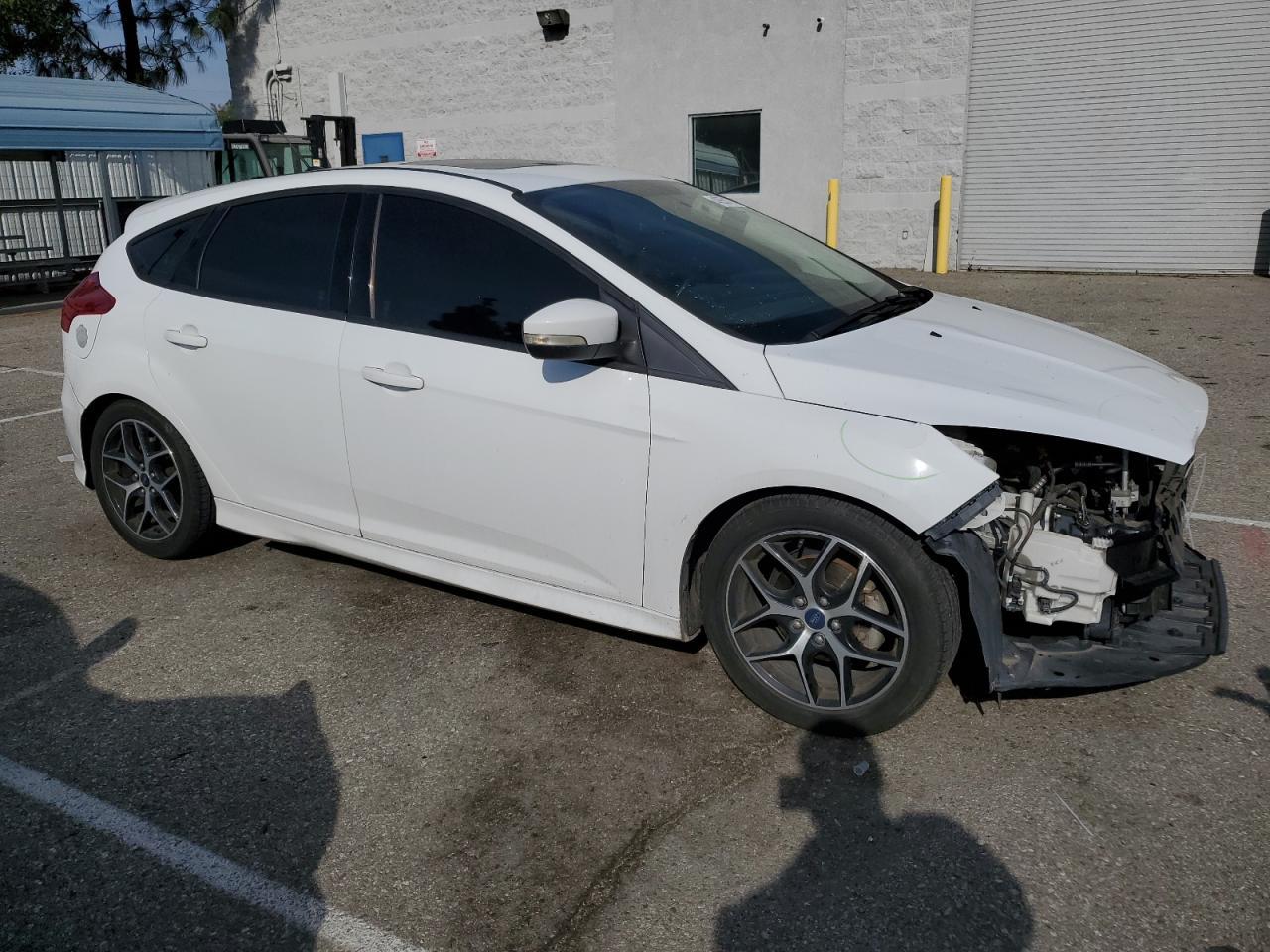 2016 FORD FOCUS SE - Image 4