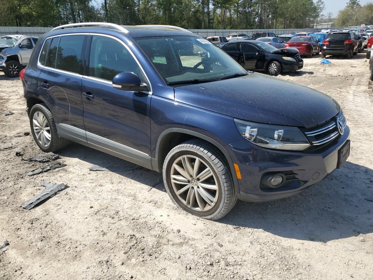 2015 VOLKSWAGEN TIGUAN S - Фото 4