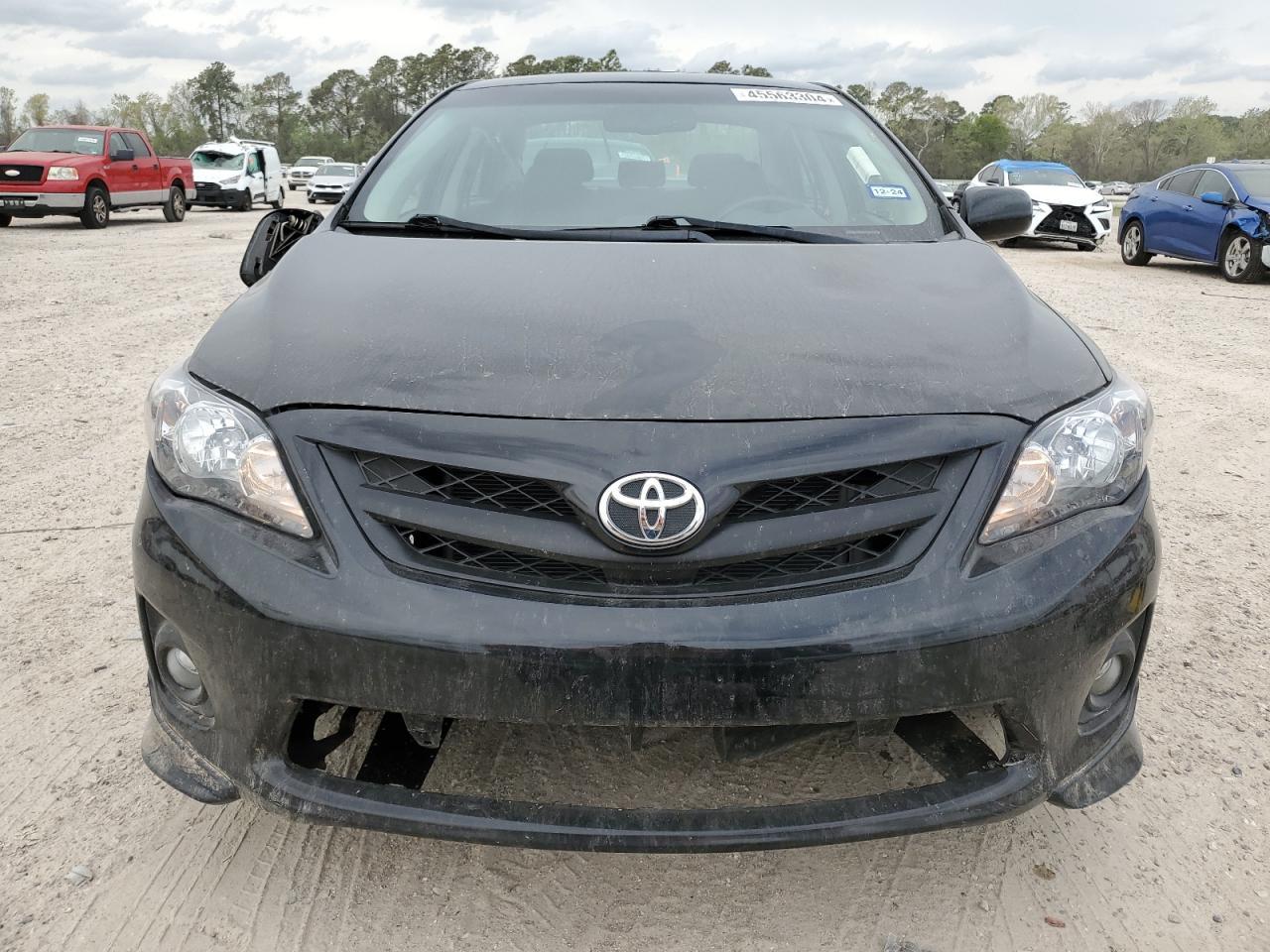 2013 TOYOTA COROLLA BA - Фото 5