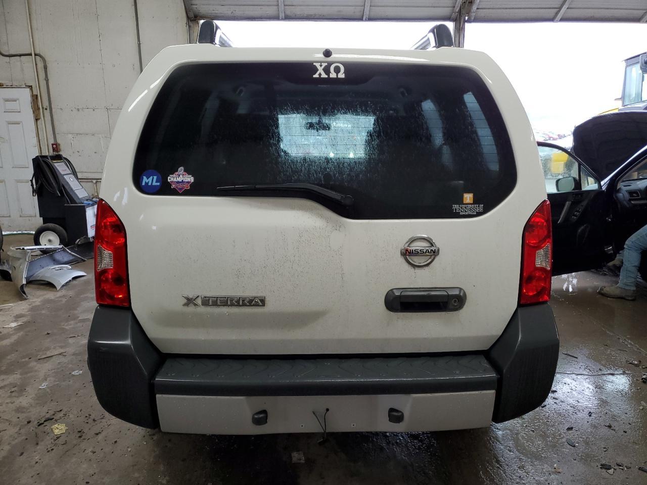 2015 NISSAN XTERRA X - Фото 6