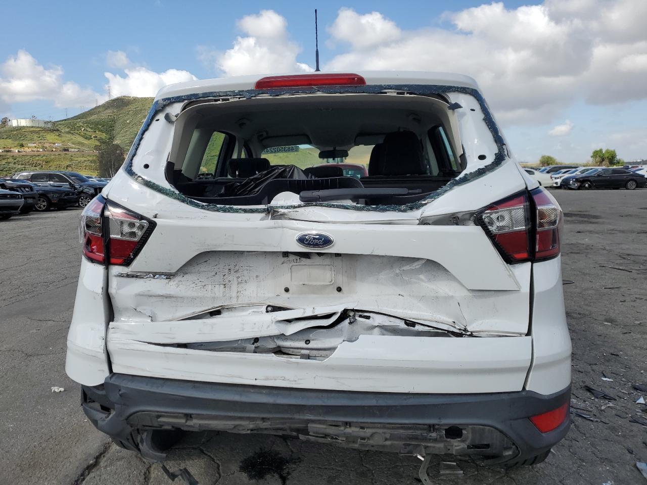 2017 FORD ESCAPE S - Image 6