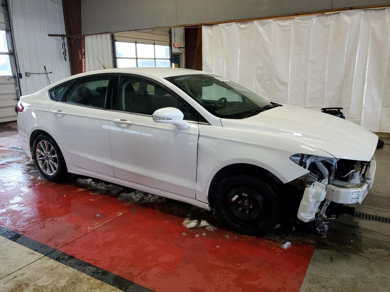 2017 FORD FUSION SE - Фото 4
