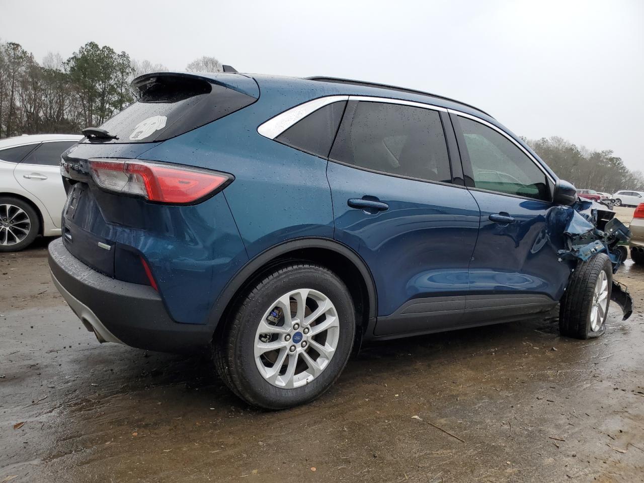 2020 FORD ESCAPE SE - Фото 3