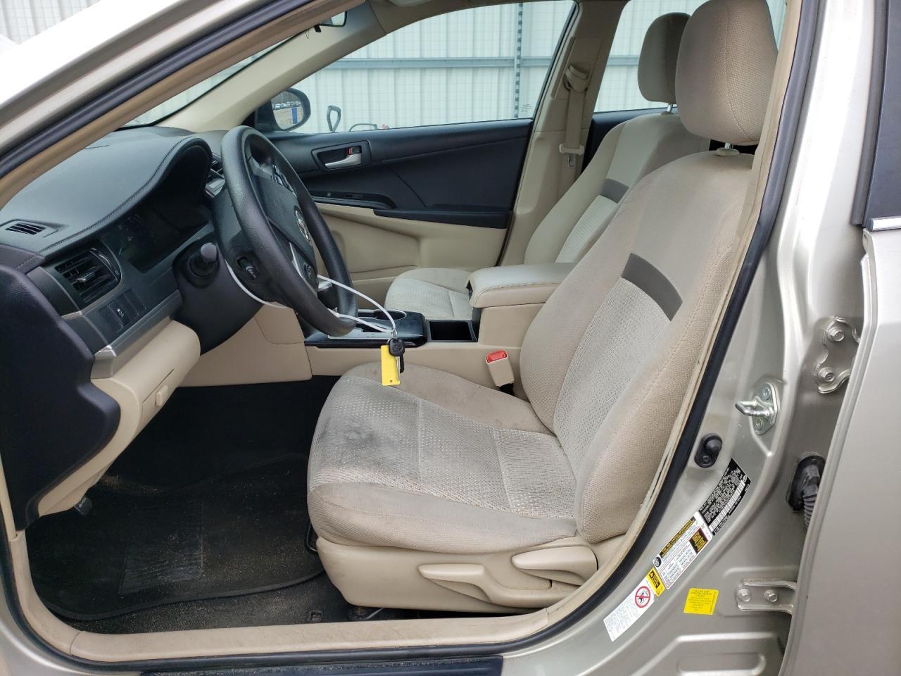 2014 TOYOTA CAMRY L - Фото 7