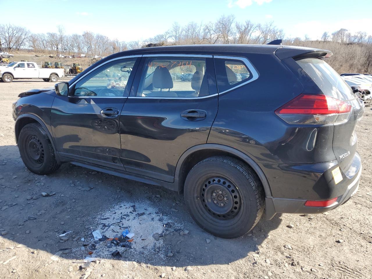 2017 NISSAN ROGUE S - Image 2