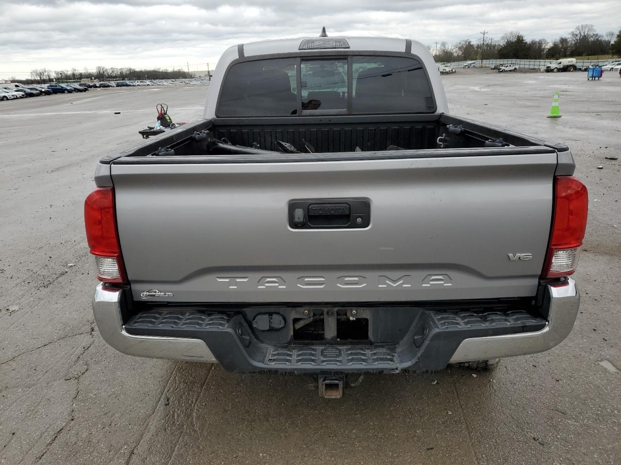 2016 TOYOTA TACOMA DOU - Фото 6