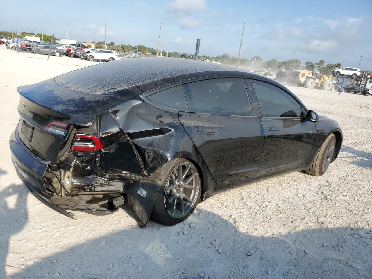 2023 TESLA MODEL 3 - Image 3