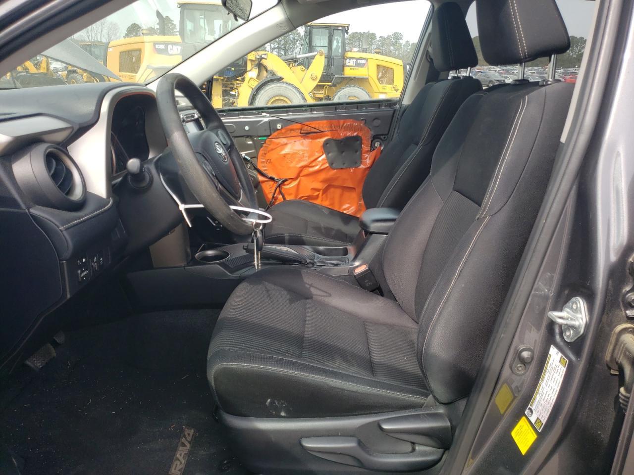 2015 TOYOTA RAV4 XLE - Image 7