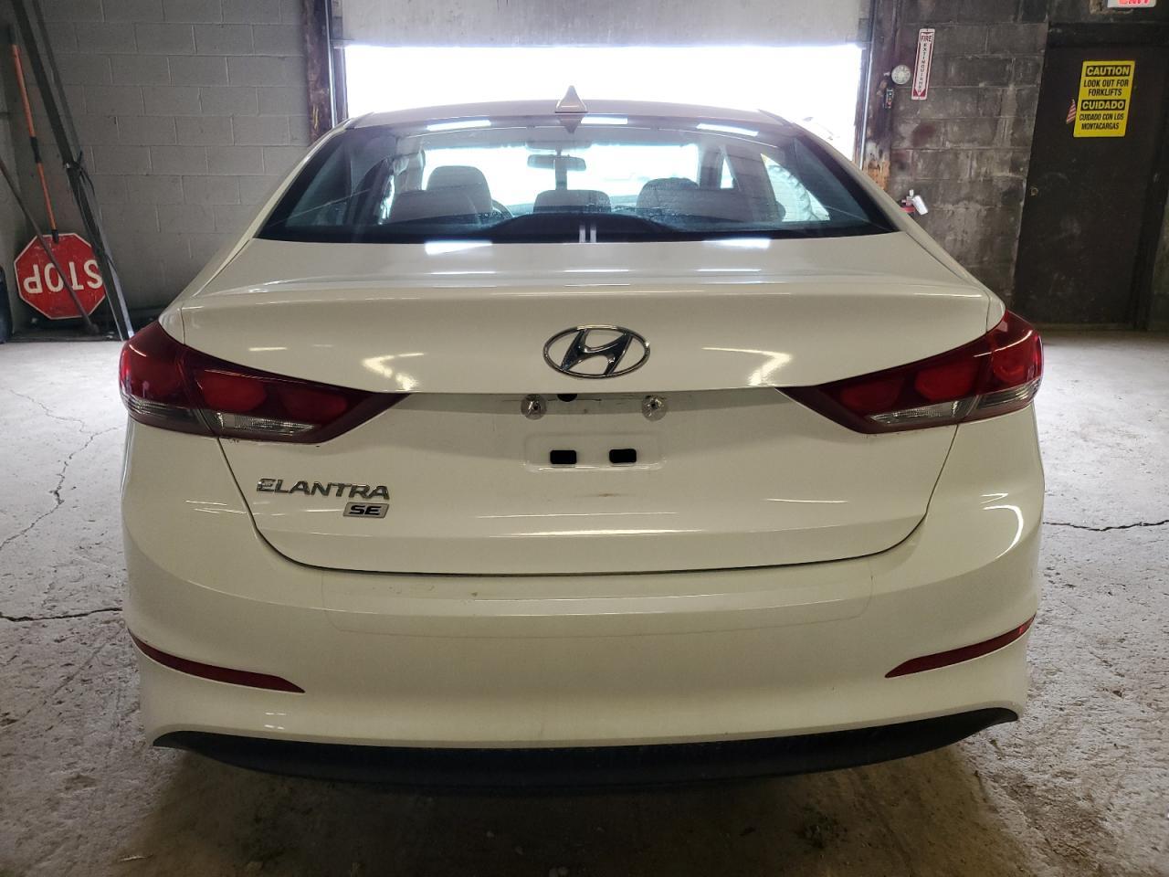 2018 HYUNDAI ELANTRA SE - Фото 6