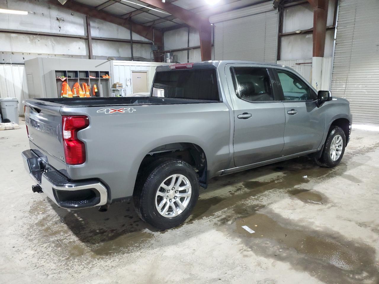 2021 CHEVROLET SILVERADO - Image 3