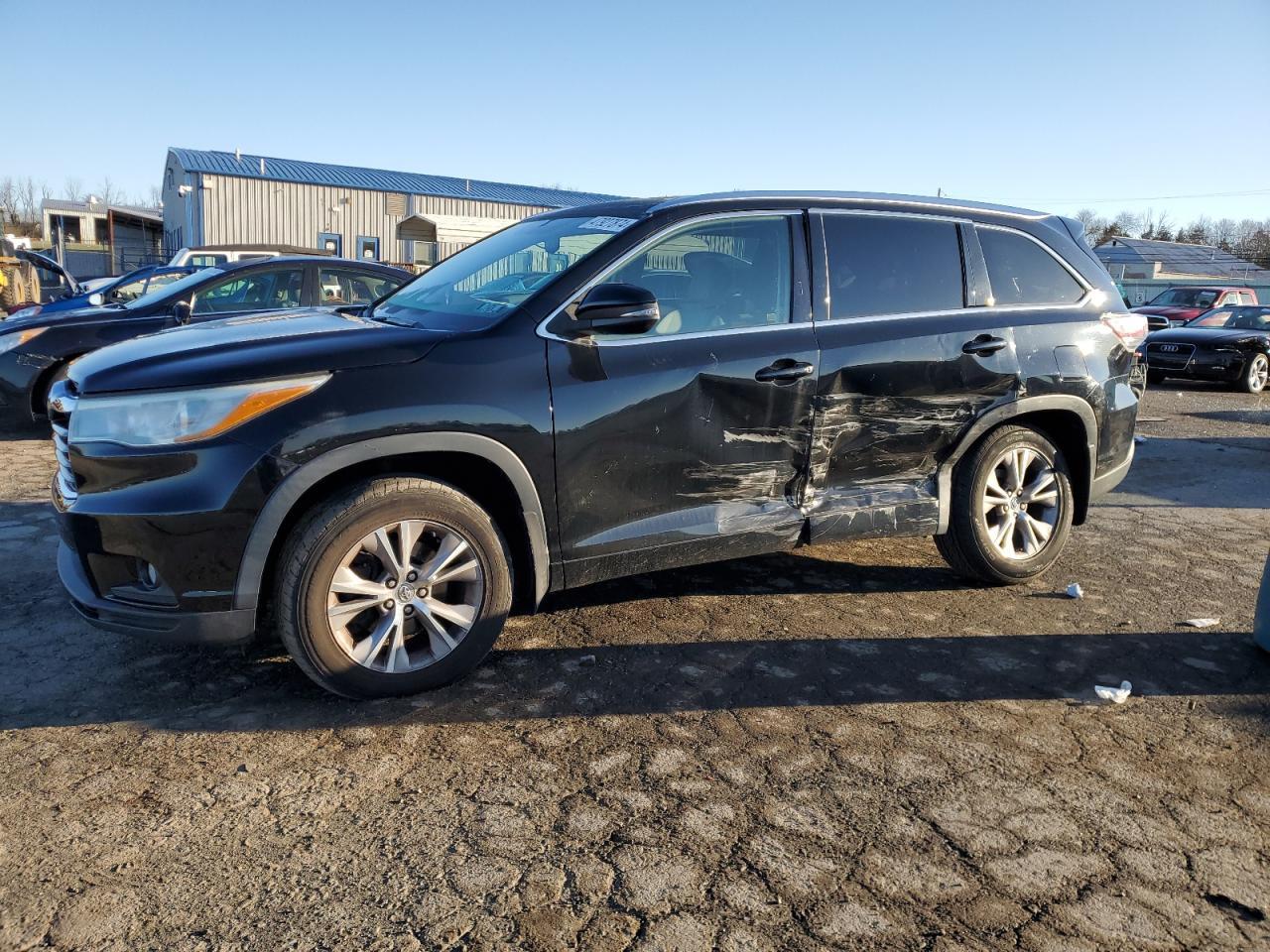 2015 TOYOTA HIGHLANDER