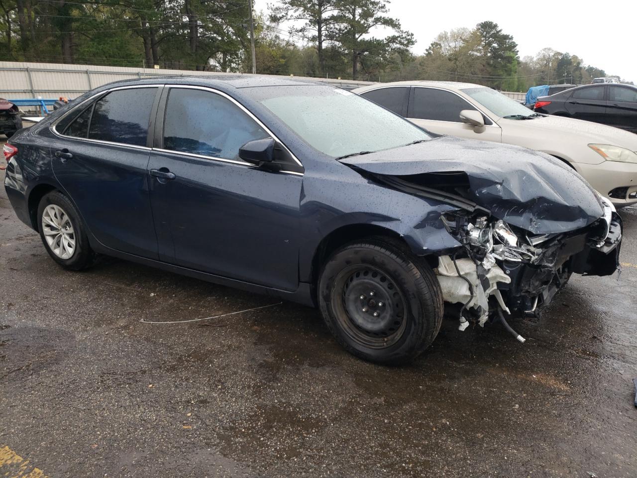 2015 TOYOTA CAMRY LE - Фото 4