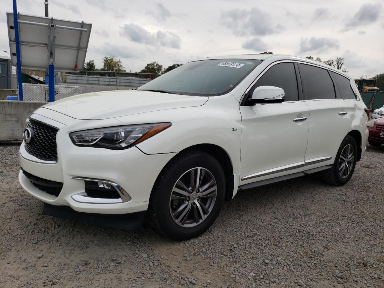 2019 INFINITI QX60 LUXE