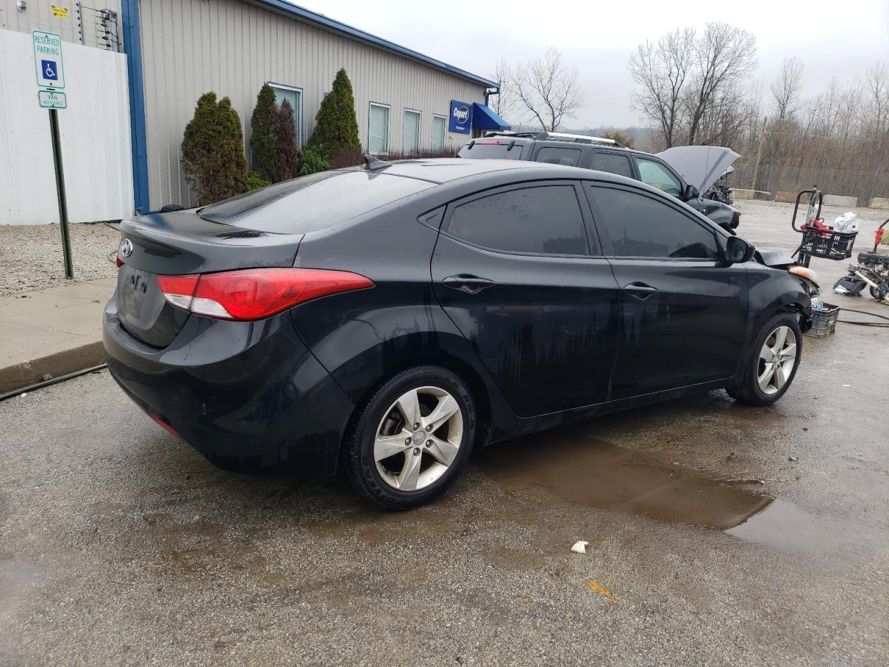 2013 HYUNDAI ELANTRA GL - Image 3