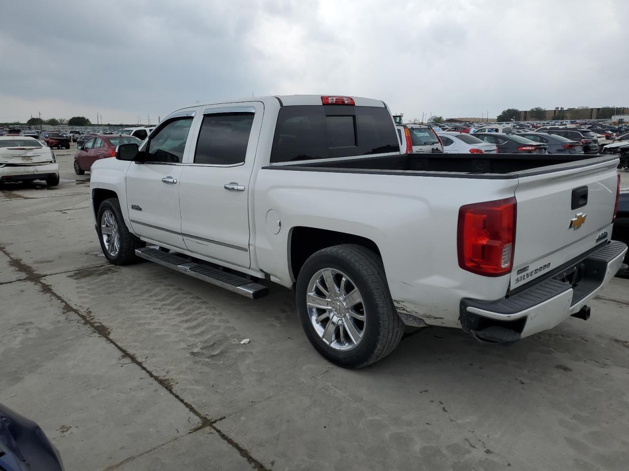 2016 CHEVROLET SILVERADO - Image 2
